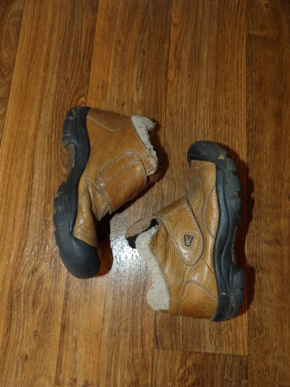 KEEN Kids' Kootenay Mid Waterproof Boots Tan Bump Toe Size 13